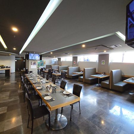 Ramada By Wyndham Mexico City Santa Fe Zewnętrze zdjęcie