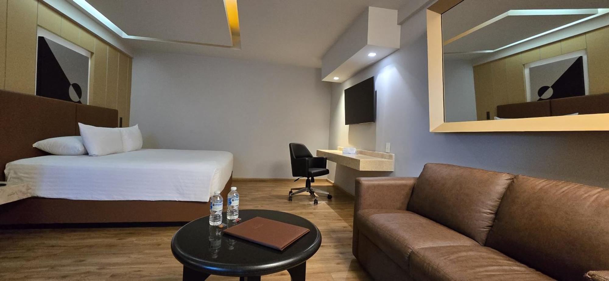 Ramada By Wyndham Mexico City Santa Fe Zewnętrze zdjęcie