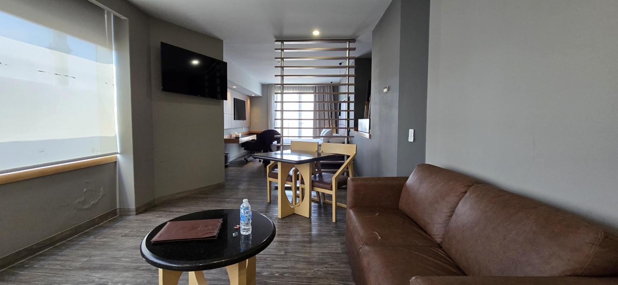 Ramada By Wyndham Mexico City Santa Fe Zewnętrze zdjęcie