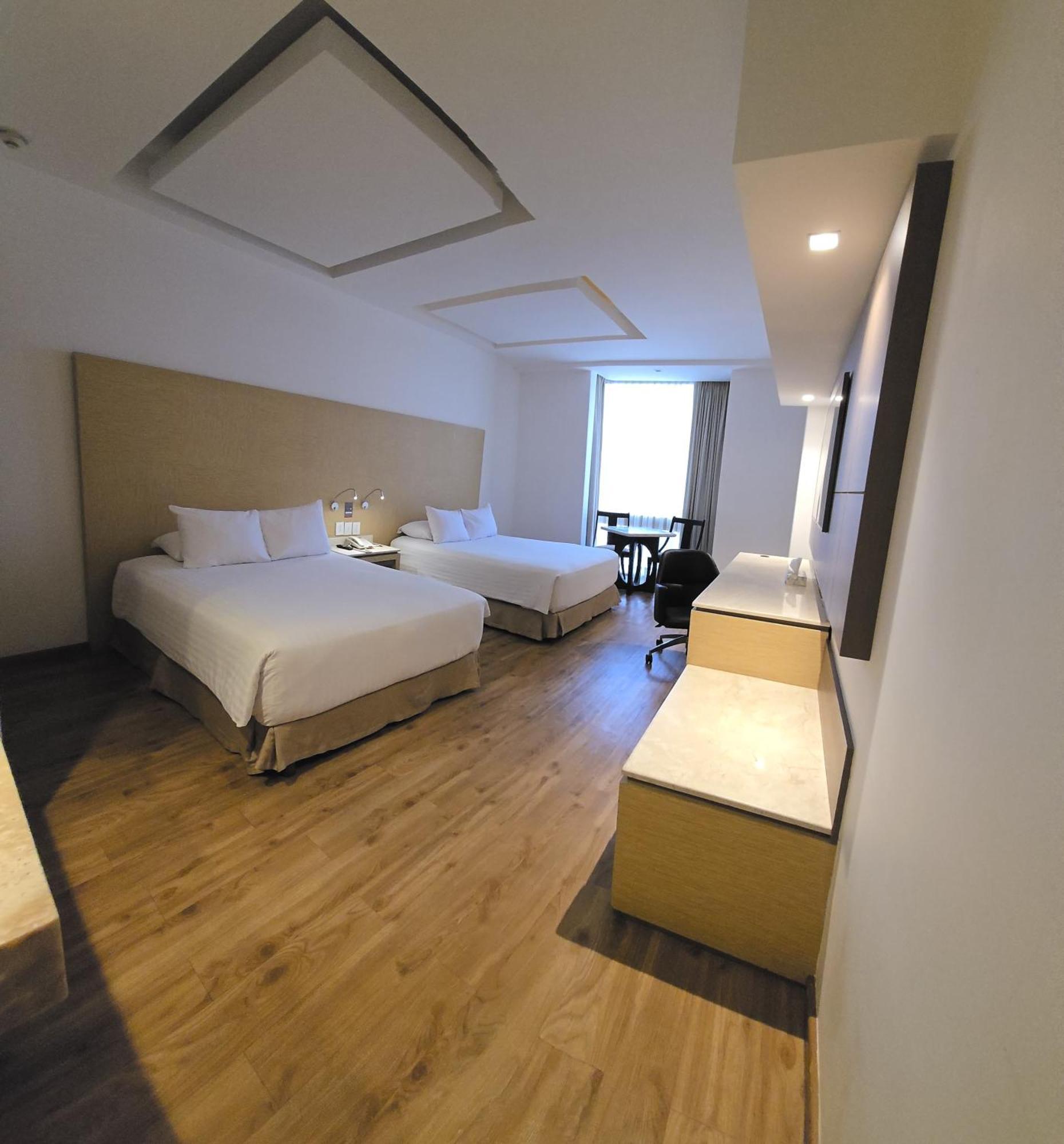 Ramada By Wyndham Mexico City Santa Fe Zewnętrze zdjęcie