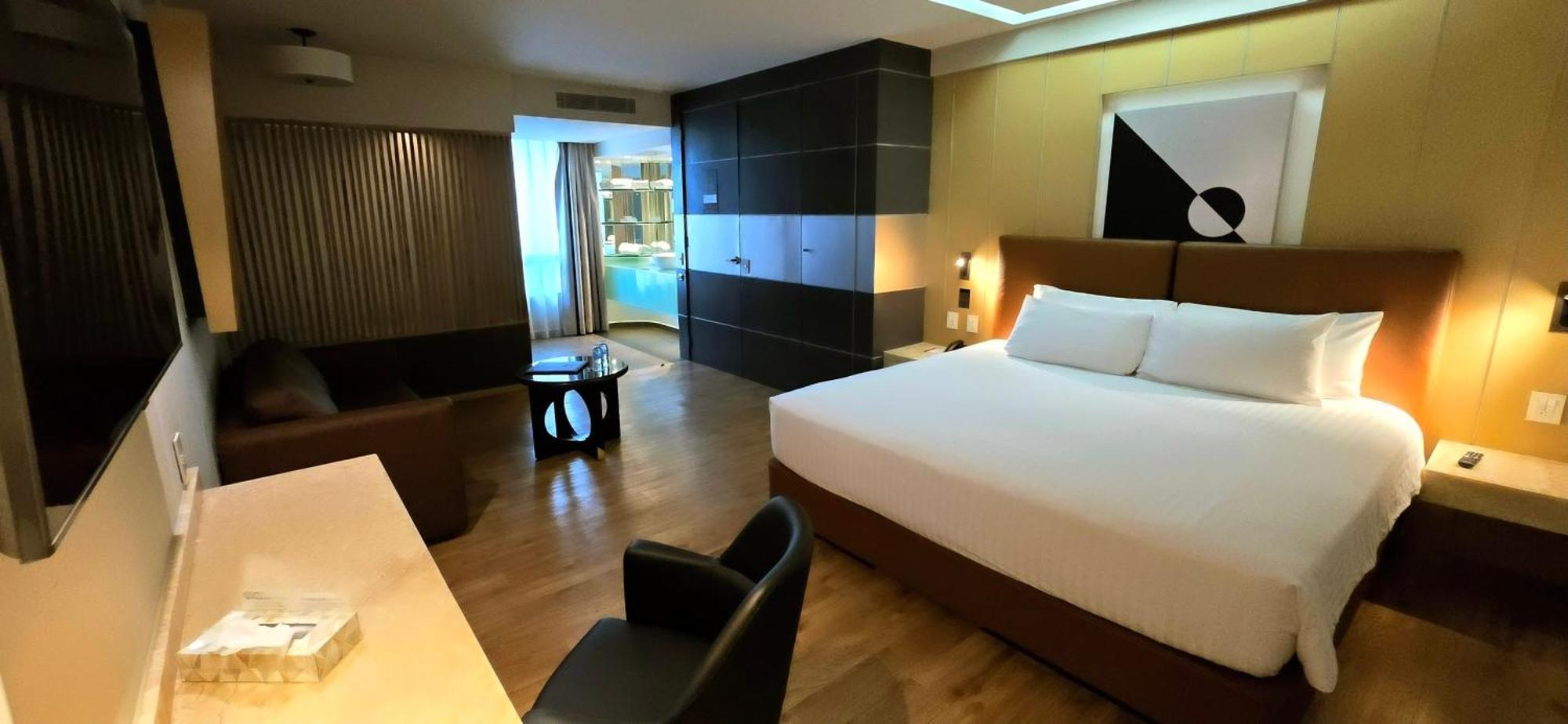 Ramada By Wyndham Mexico City Santa Fe Zewnętrze zdjęcie