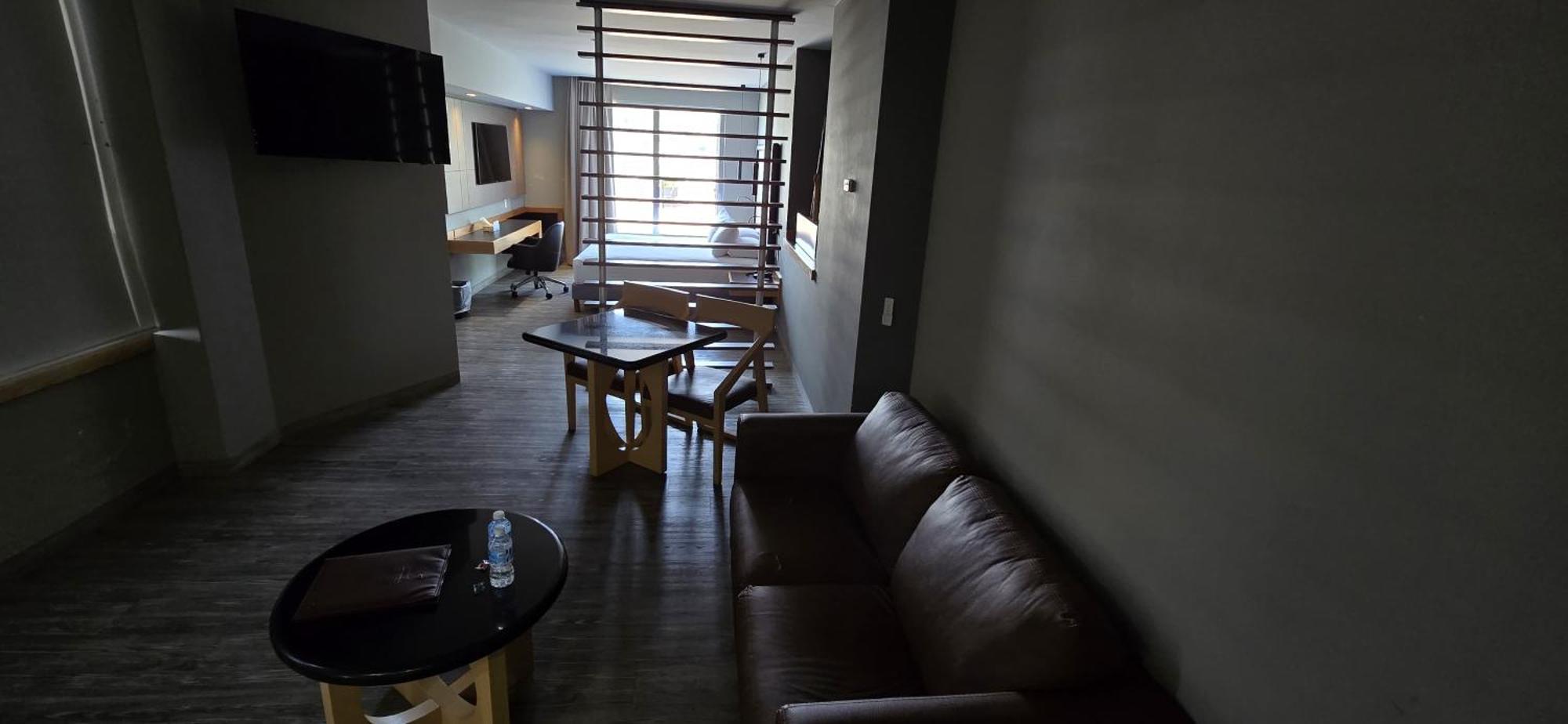 Ramada By Wyndham Mexico City Santa Fe Zewnętrze zdjęcie